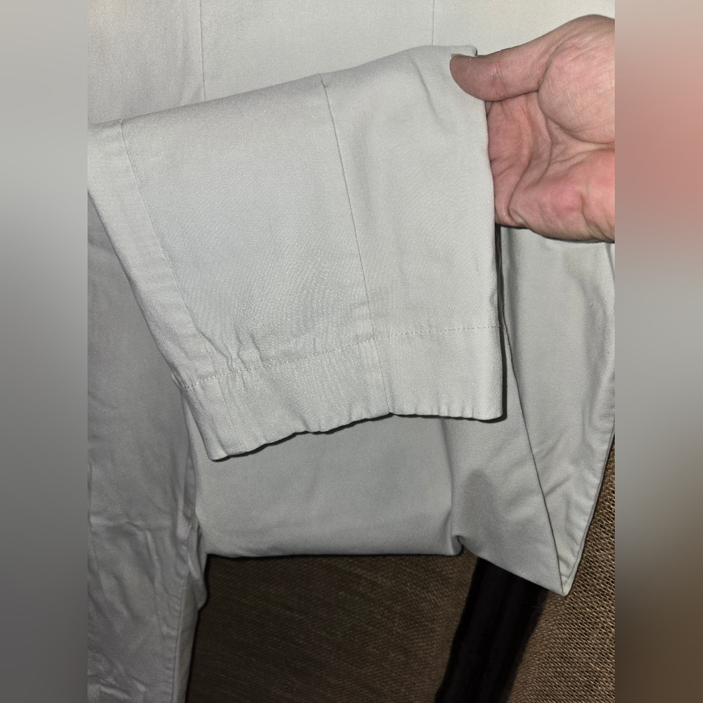 Women's So Slimming By Chicos White Straight-Leg Pants Size 2.5 - Picture 2 of 11